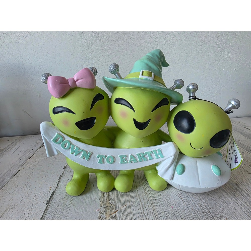 Studio 10.31 alien statue figurine UFO Halloween decor glitter‎ pastel pink teal